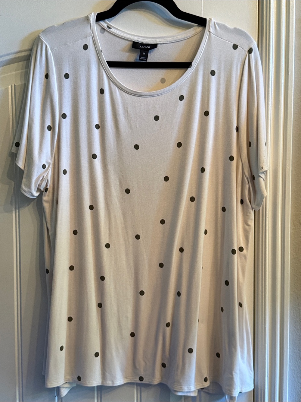 Alfani Women’s Cream Polka Dot Short-Sleeve Top